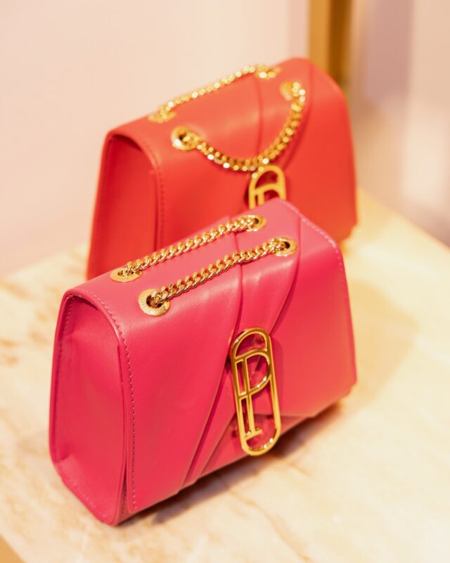 Bolso Couture S , un clásico de la Casa 🩷