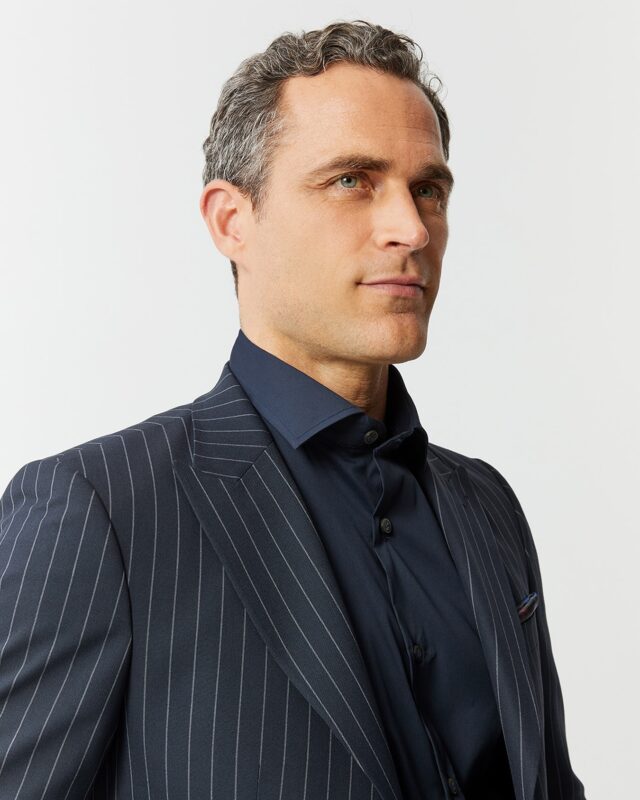 Pertegaz Ceremony: Equilibrio perfecto entre tradición y elegancia. Trajes diseñados para momentos que importandon.

#pertegaz #trajesparaceremonias #eleganciamasculina #modaformal #lookdeceremonia #trajesdehombre #estiloelegante #eventosespeciales #modamasculina #trajeimpecable