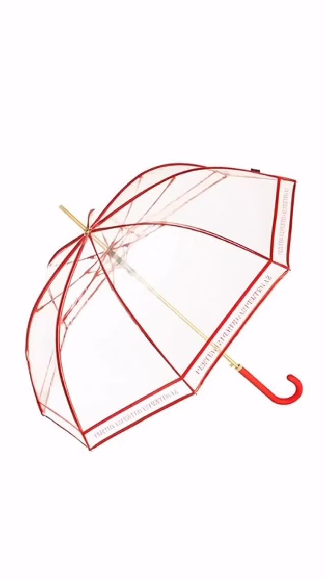 Abril engaña: hoy sol, mañana lluvia. 🌦️�¡Y mejor si te pilla con uno de nuestros paraguas transparentes! ☂️